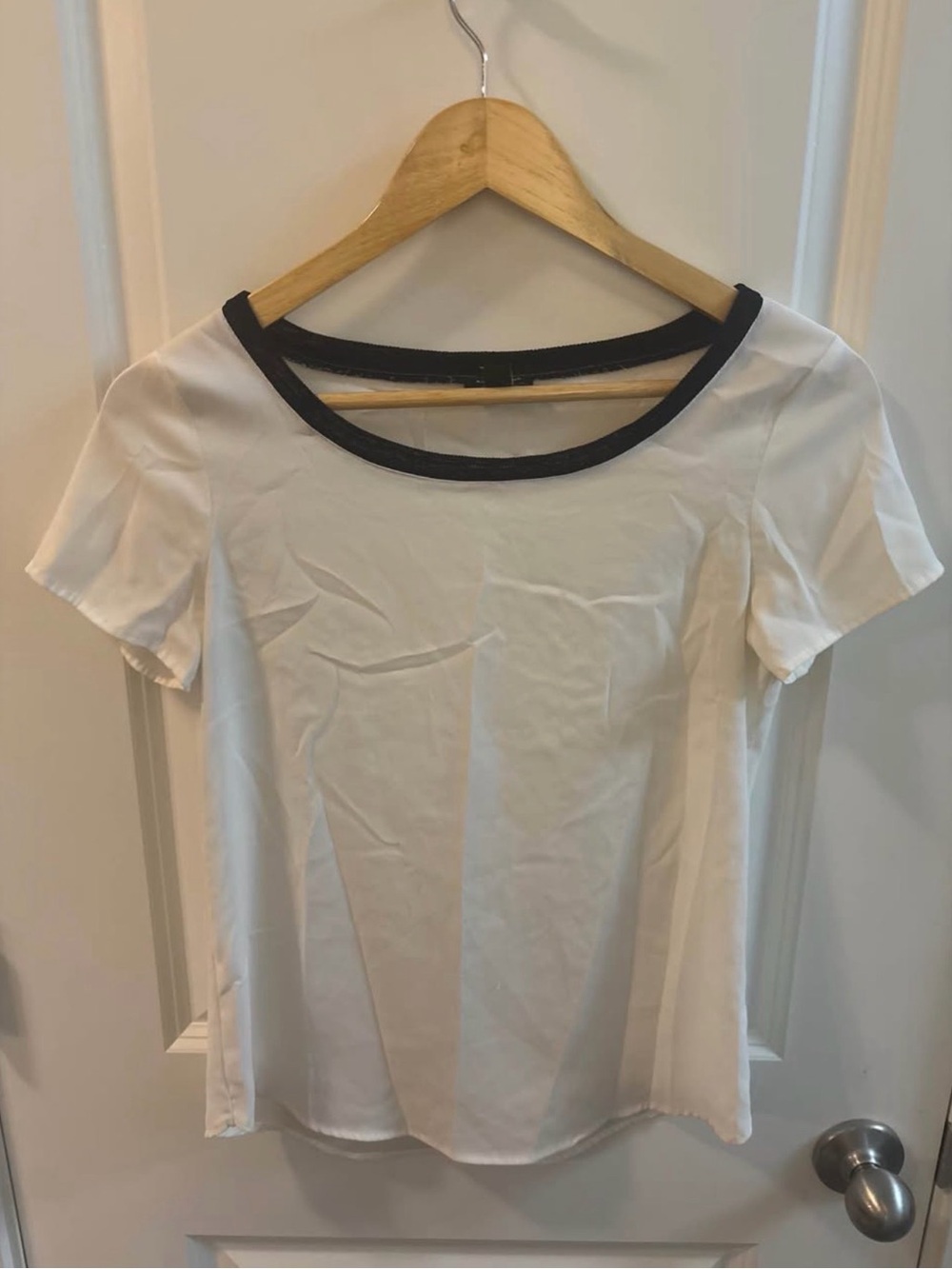 Ann Taylor White Chiffon Short-Sleeve Shirt with Black Trim